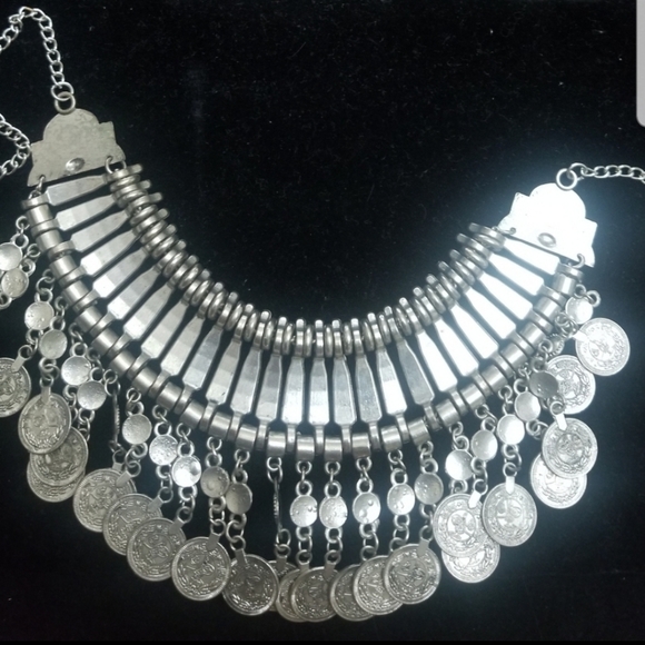 Tribal Necklace - Picture 2 of 3